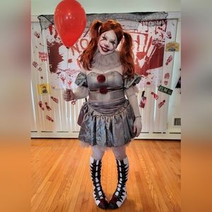 IT Female Costume 🤡